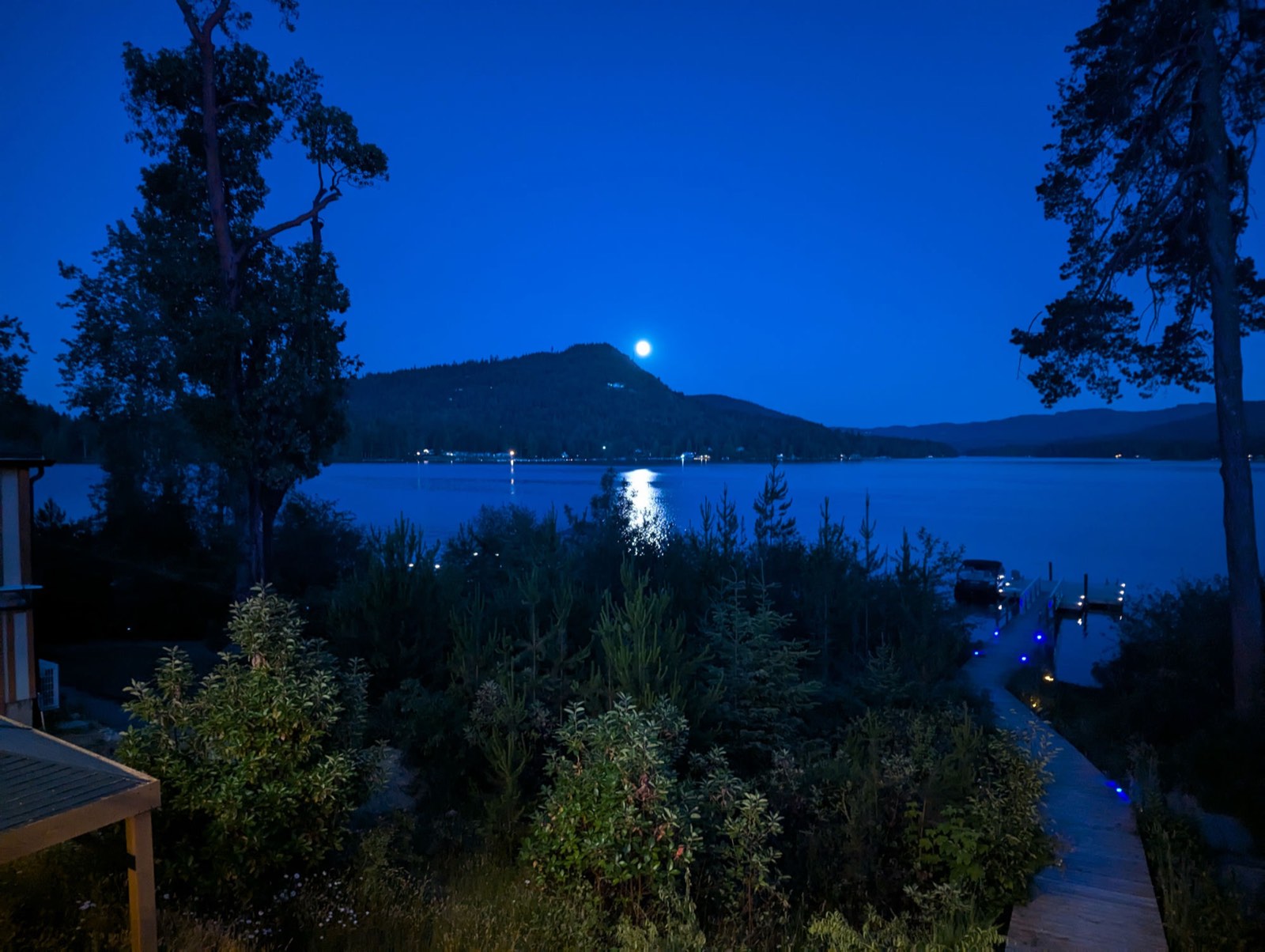 Old Baldy at moonrise over Shawnigan Lake
